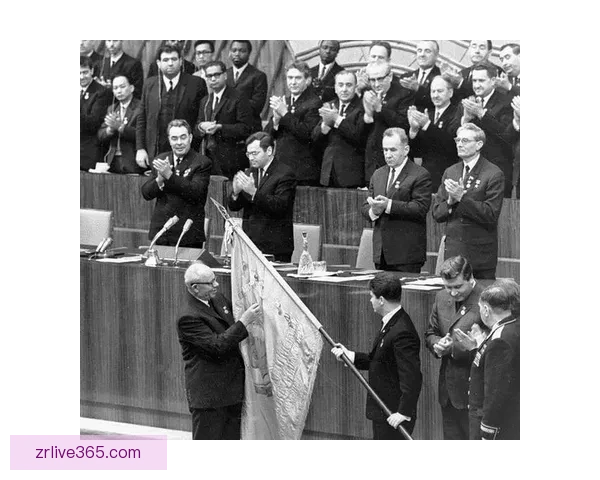 维罗纳主场惜败佛罗伦萨 法乔利制胜 苏斯洛夫与古德蒙德松染红离场